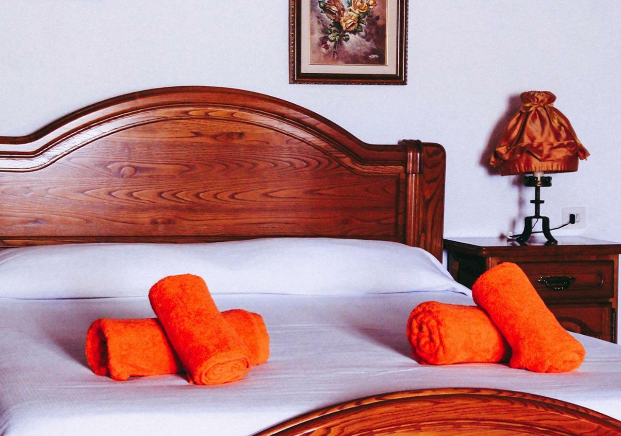 Masia Can Sola Gros Caldes de Malavella Dış mekan fotoğraf